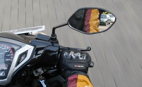 Tips Memilih Kaca Spion Sepeda Motor dengan Baik dan Benar